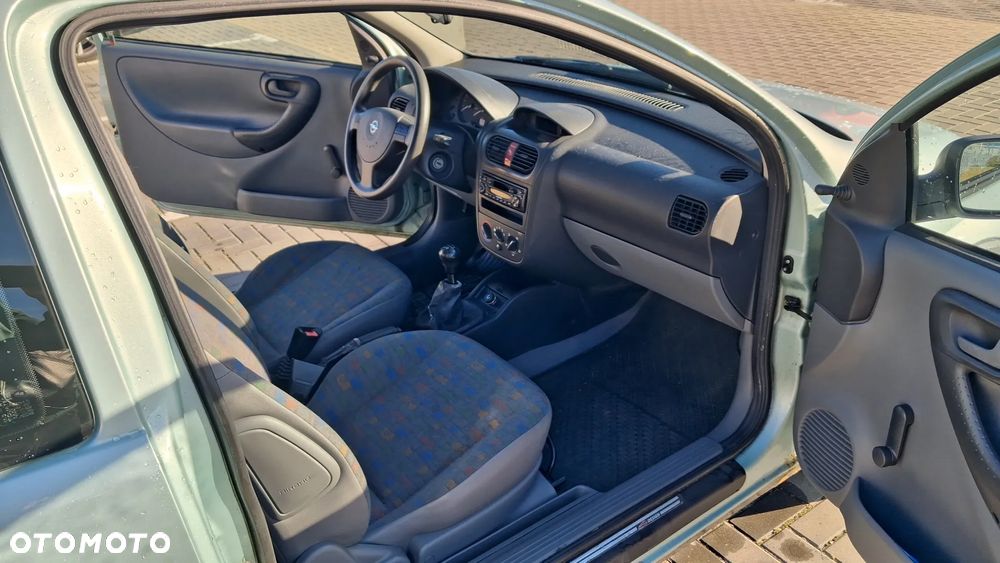 Opel Corsa 1.0 12V Base / Start - 11