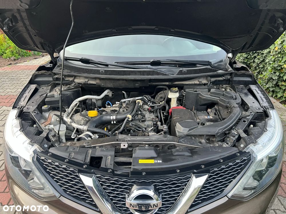 Nissan Qashqai 1.2 DIG-T N-Connecta EU6 - 16