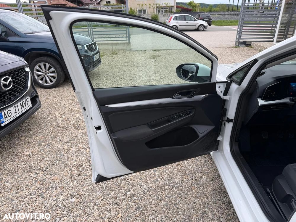 Volkswagen Golf 2.0 TDI SCR Comfortline - 20