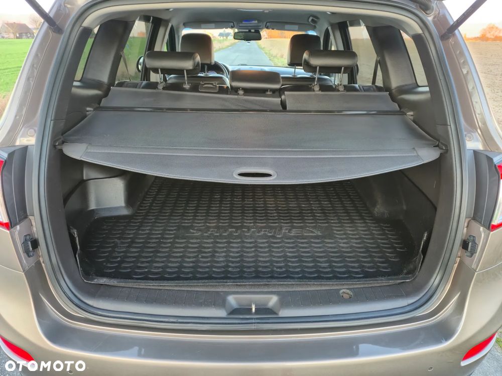 Hyundai Santa Fe - 10