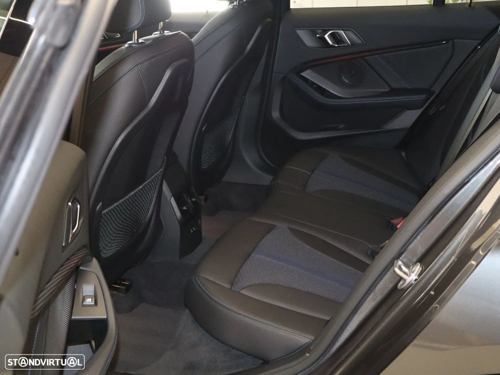 BMW 118 i Aut. M Sport - 13