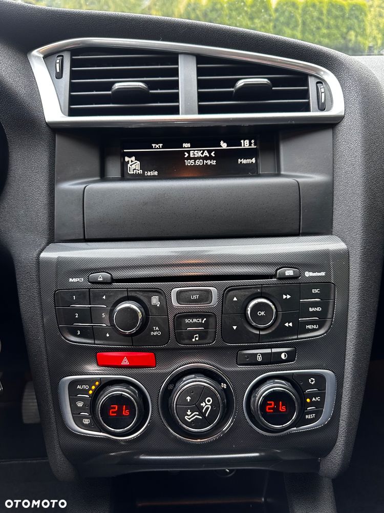 Citroën C4 VTi 120 Exclusive - 30