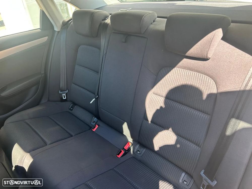Audi A4 2.0 TDI Advance - 20