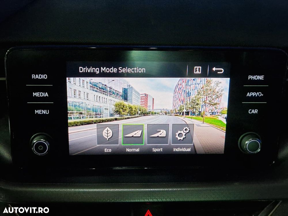 Skoda Kamiq 1.5 TSI DSG Style - 18