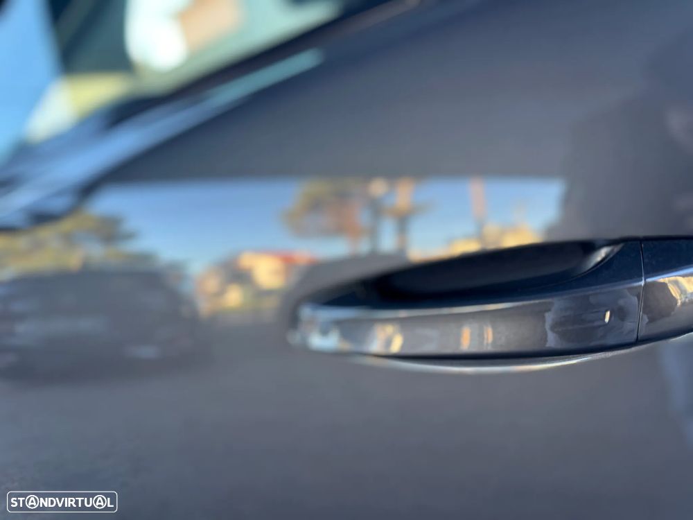 Peugeot 408 1.2 PureTech Allure Pack EAT8 - 32