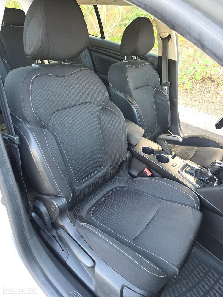 Renault Mégane Sport Tourer ENERGY dCi 110 EDC BUSINESS - 7