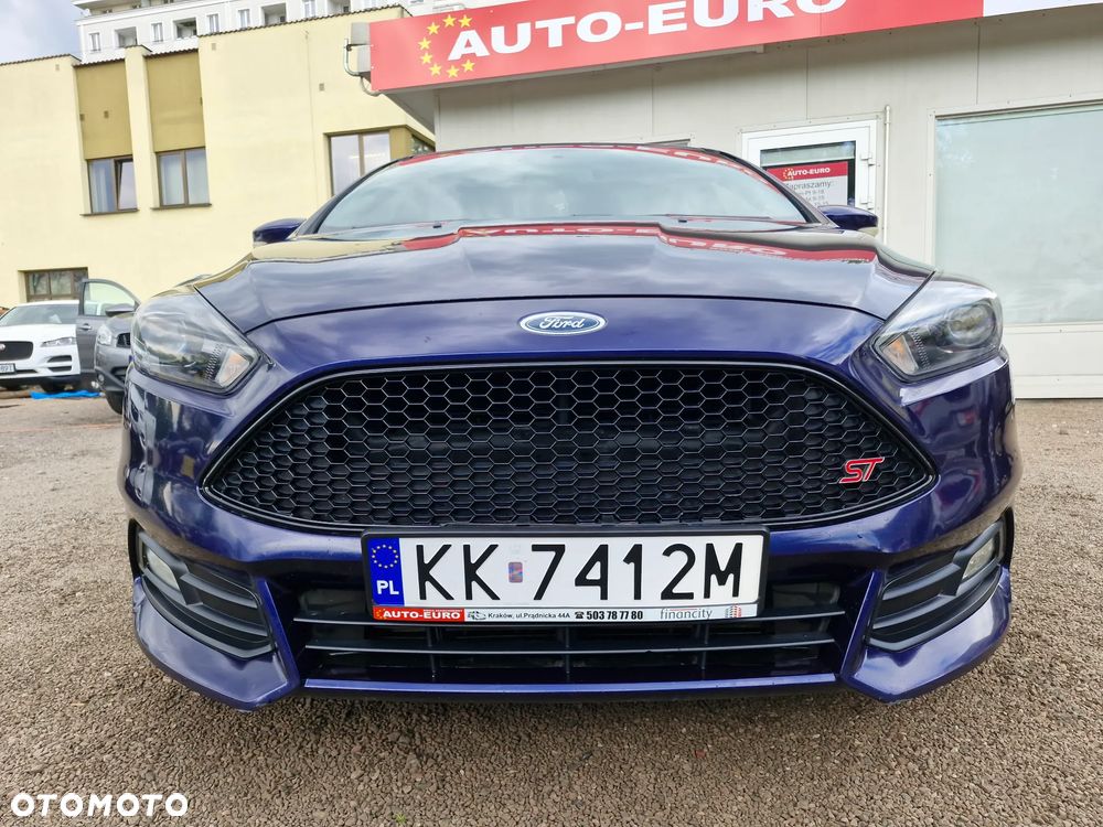 Ford Focus 2.0 EcoBoost ST mit Leder-Exclusiv-Paket - 10