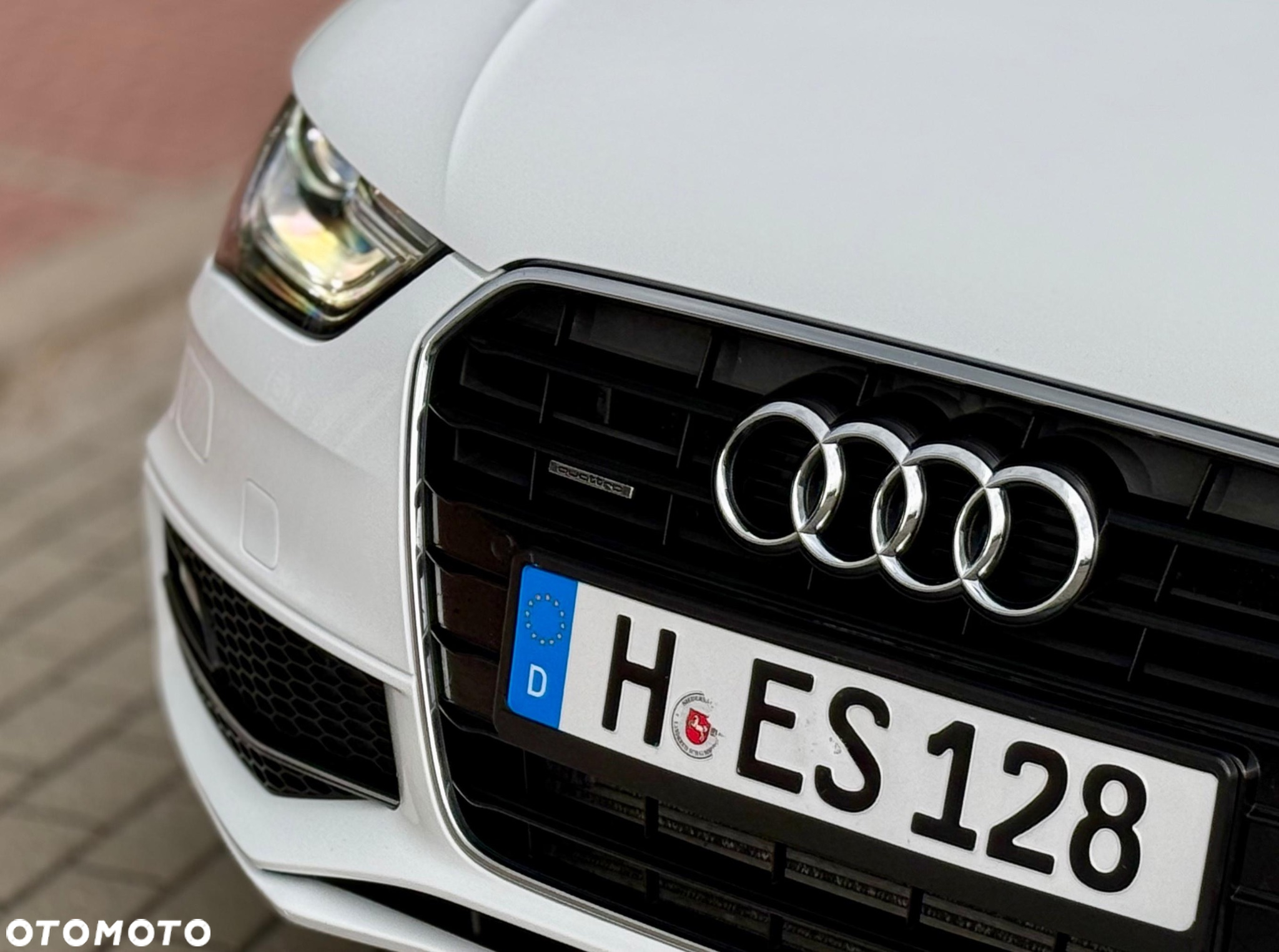 Audi A4 Avant 2.0 TDI DPF quattro S line Sportpaket - 6