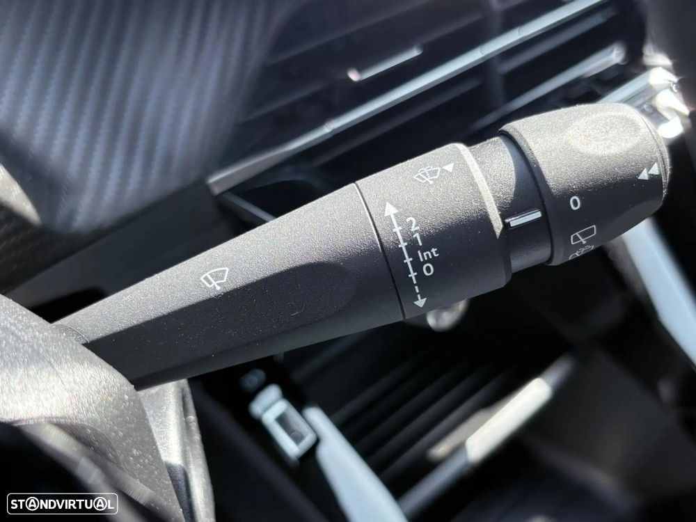 Peugeot 208 1.2 PureTech Active Pack - 39