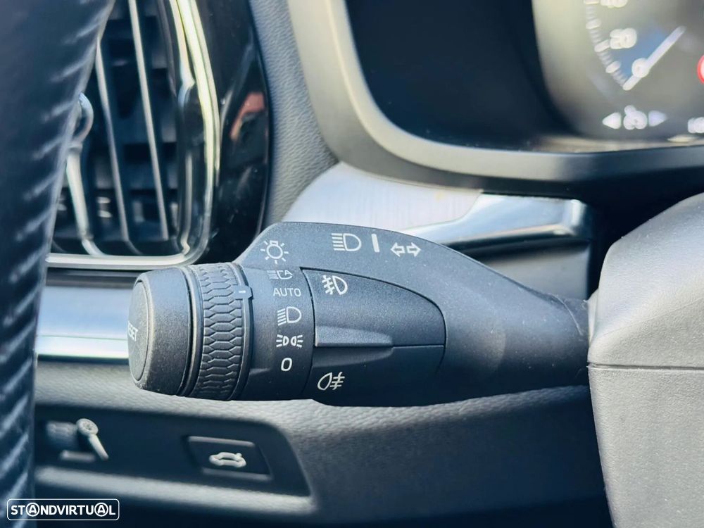 Volvo V60 2.0 D3 Inscription - 25