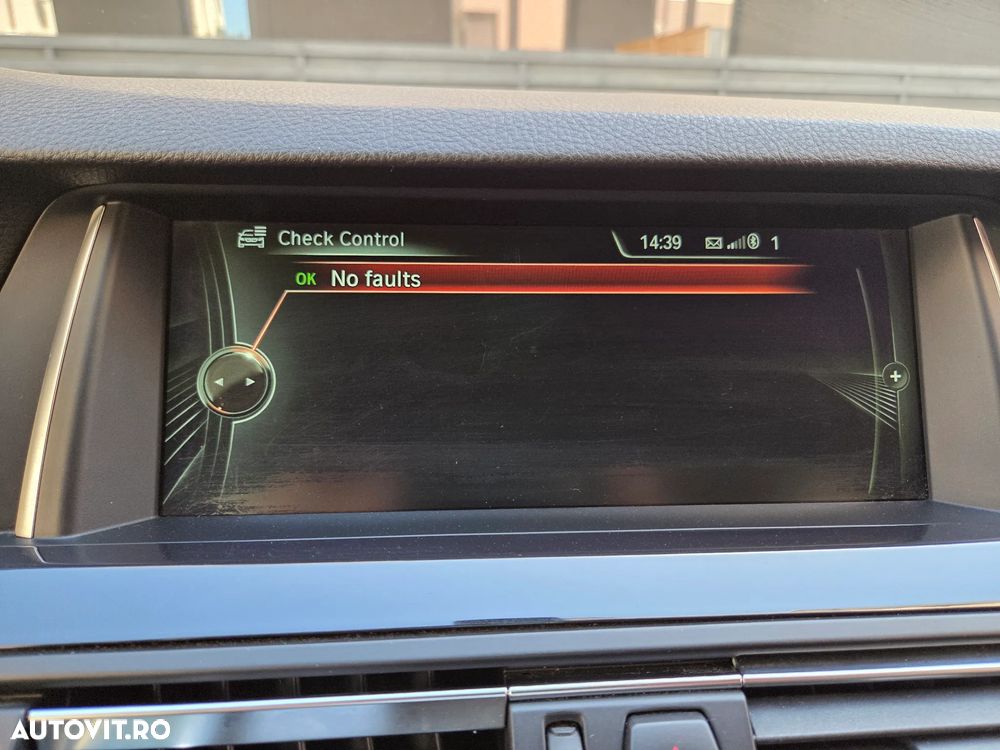 BMW Seria 5 520d xDrive - 21