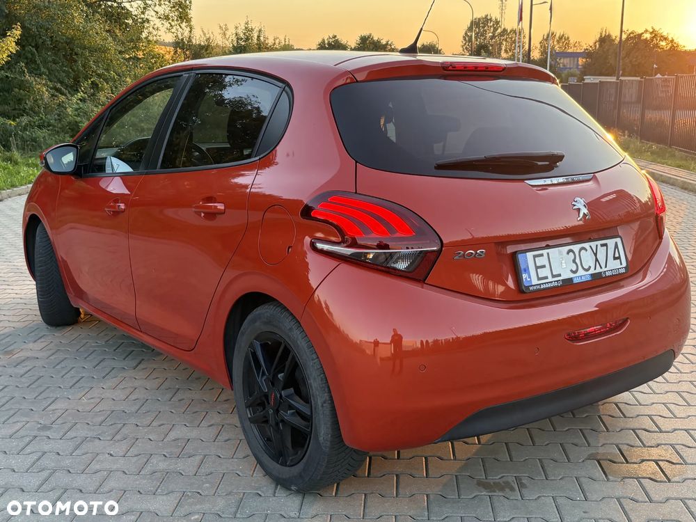 Peugeot 208 - 3