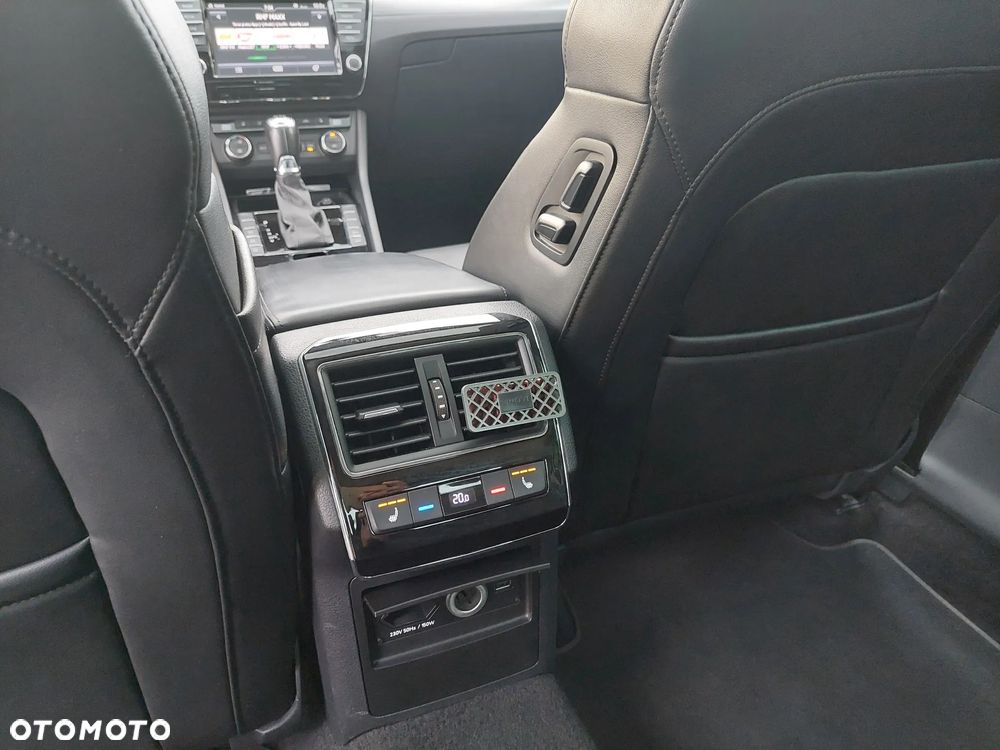 Skoda Superb 2.0 TDI 4x4 Style DSG - 9