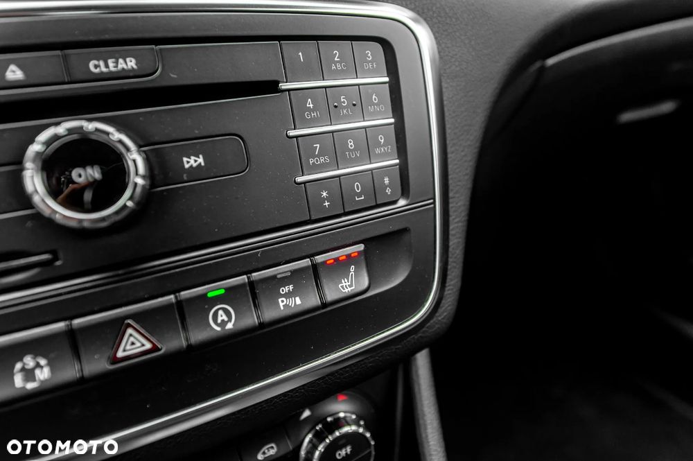 Mercedes-Benz CLA 250 4Matic 7G-DCT AMG Line - 32