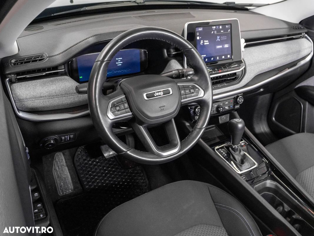 Jeep Compass - 10