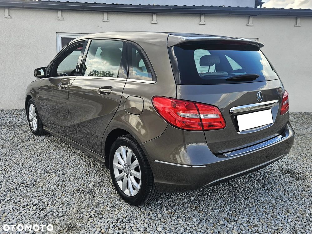 Mercedes-Benz Klasa B 180 d Edition - 5