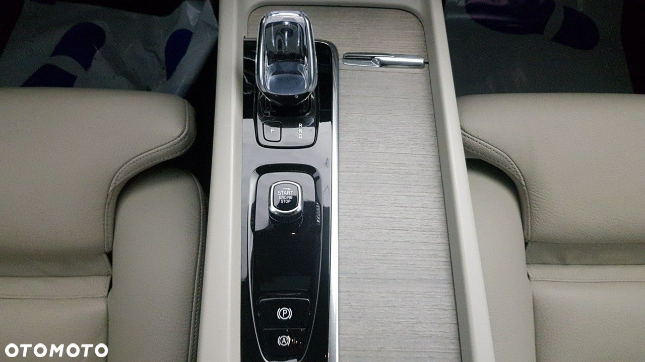 Volvo XC 60 - 29