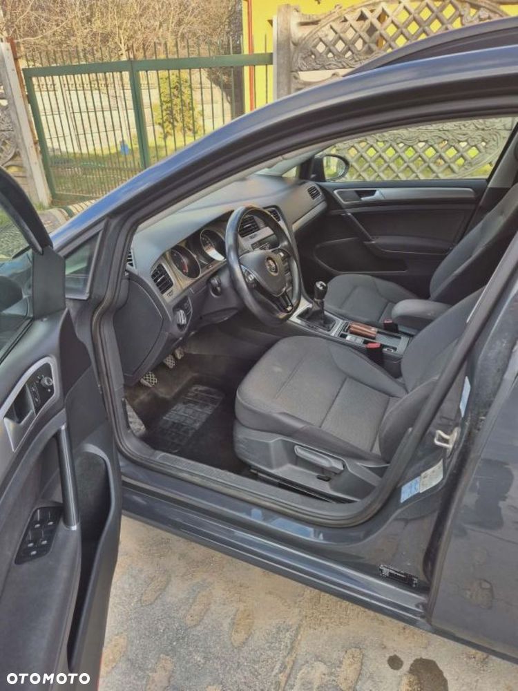 Volkswagen Golf 1.6 TDI BMT Comfortline - 9