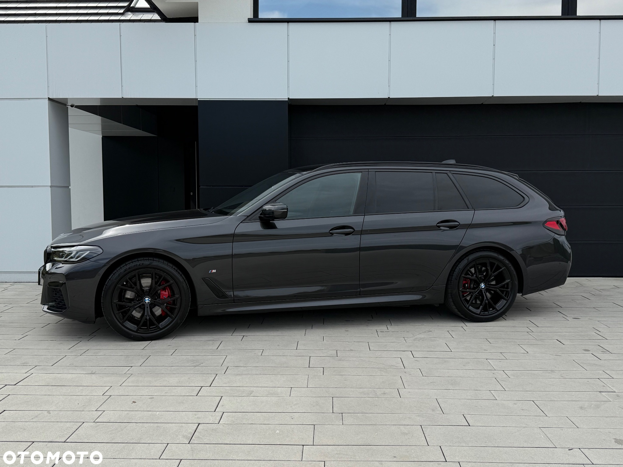 BMW Seria 5 520d xDrive Touring M Sport Edition - 20