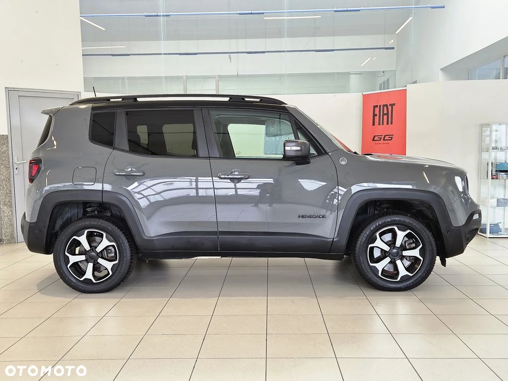 Jeep Renegade - 4