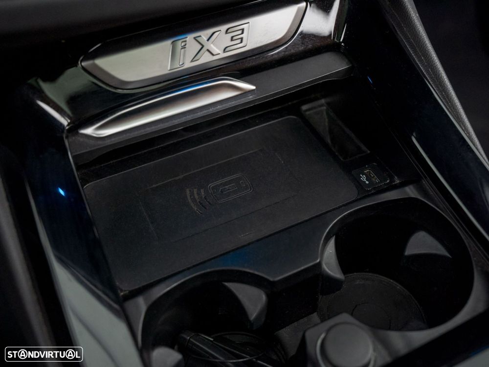 BMW iX3 M Sport Inspiring - 27