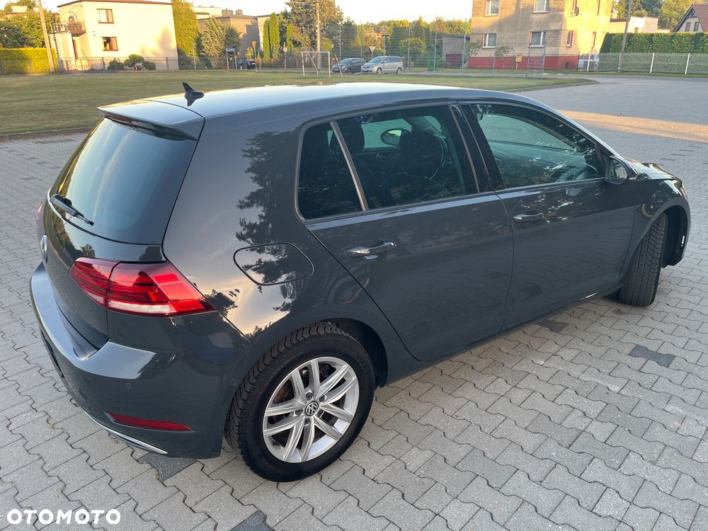 Volkswagen Golf 2.0 TDI BlueMotion Technology Edition - 35