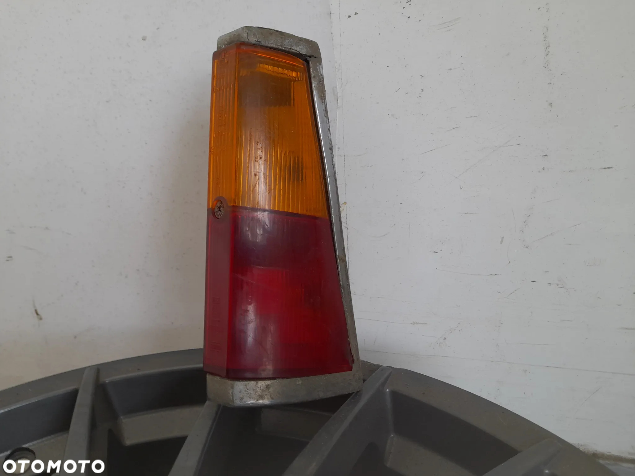 Lampa prawy tył Ford Taunus P7 P7b FoMoCo 11708958 - 2