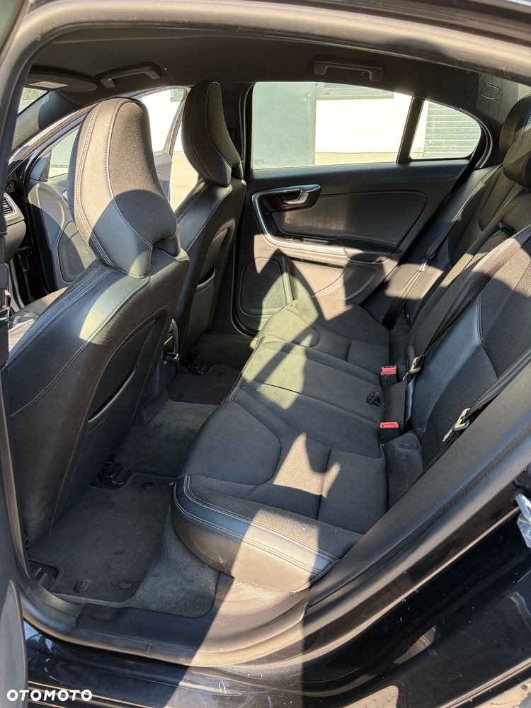 Volvo S60 - 11
