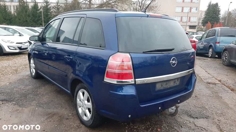 Opel Zafira 1.9 CDTI Navi - 4