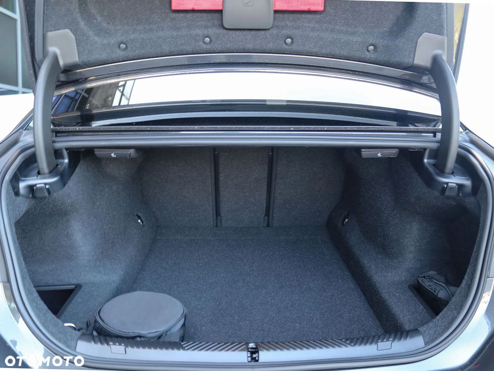 BMW Seria 5 520i mHEV sport - 22