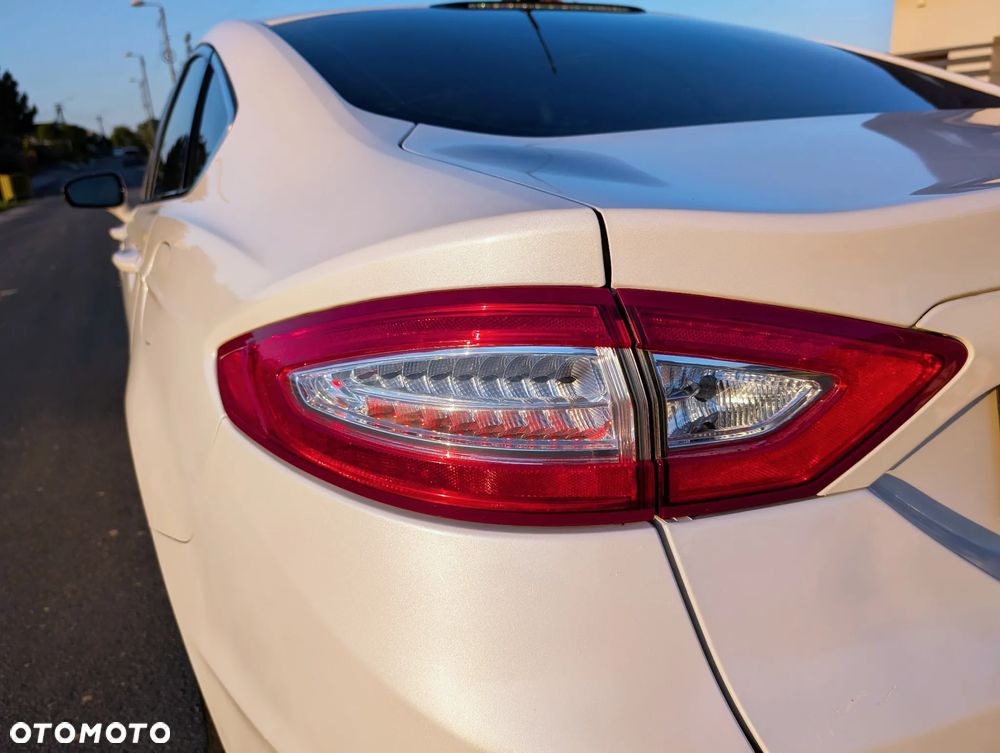 Ford Mondeo - 28