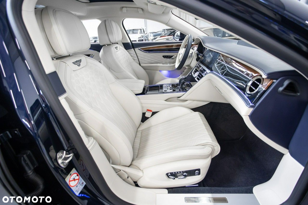 Bentley Flying Spur - 26