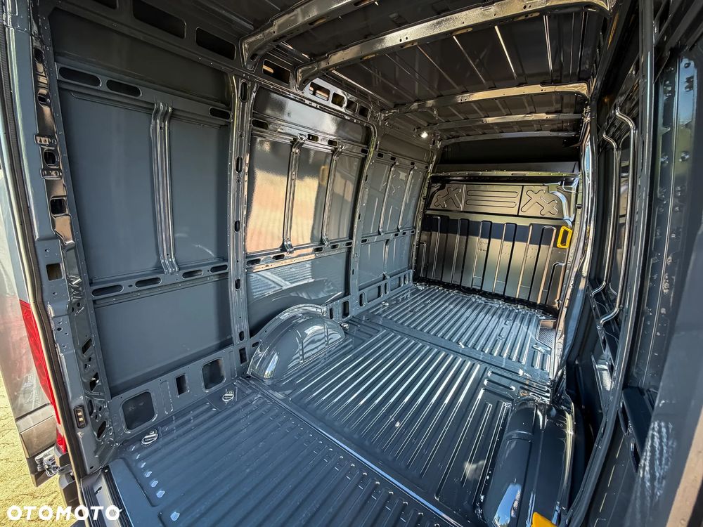 Iveco 35S16HA8V automat od ręki L3H2 - 16