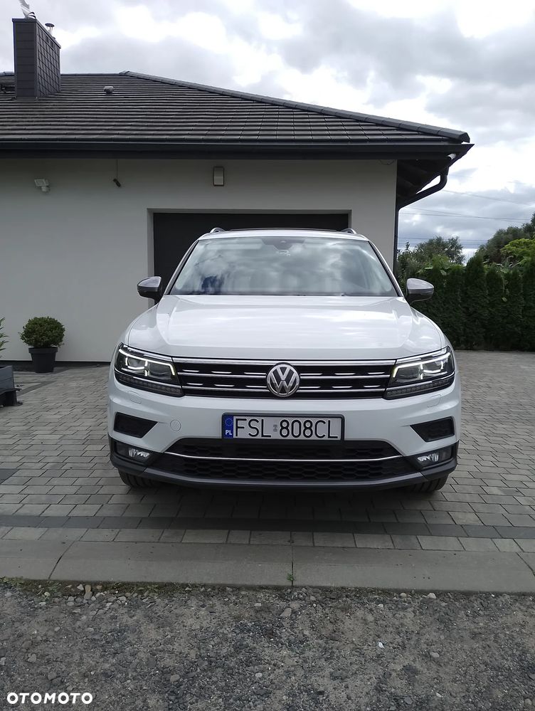 Volkswagen Tiguan - 1