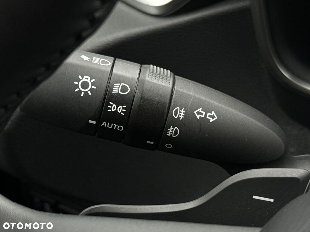 Toyota Corolla - 19