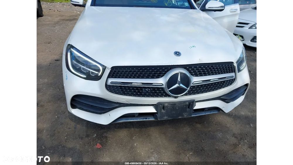Mercedes-Benz GLC 300 4Matic 9G-TRONIC AMG Line - 5