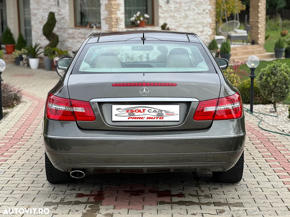 Mercedes-Benz E - 10