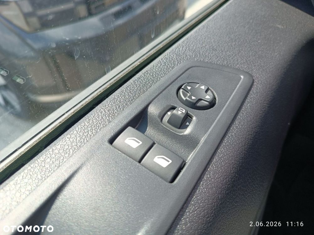 Opel Vivaro - 15