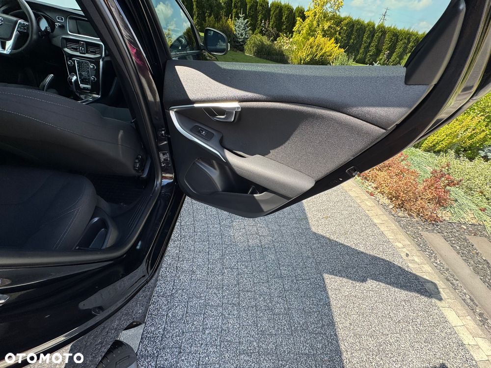 Volvo V40 D2 Drive-E Dynamic Edition - 16