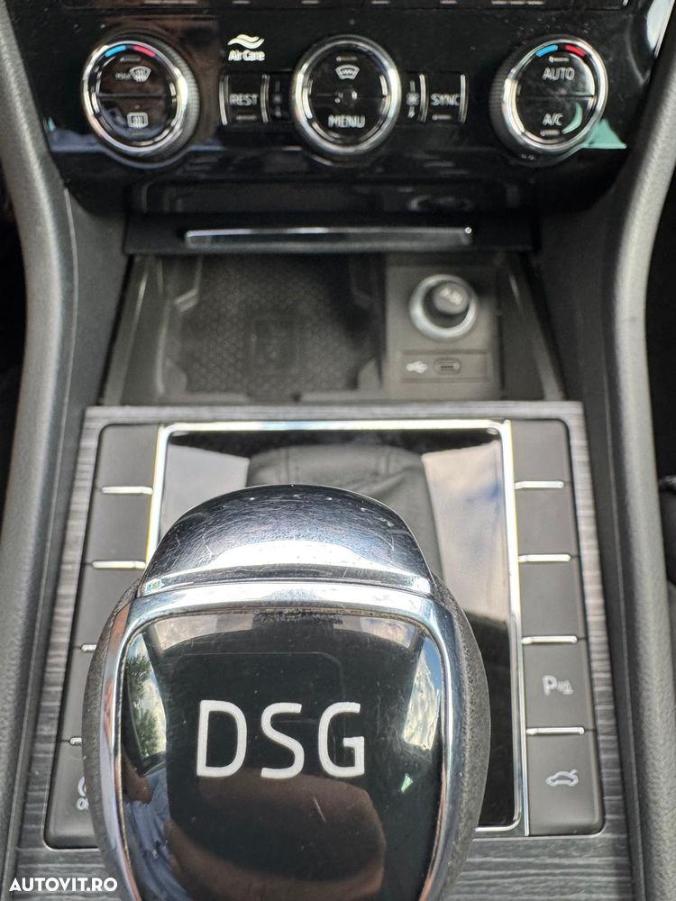 Skoda Superb 2.0 TDI DSG Style - 37