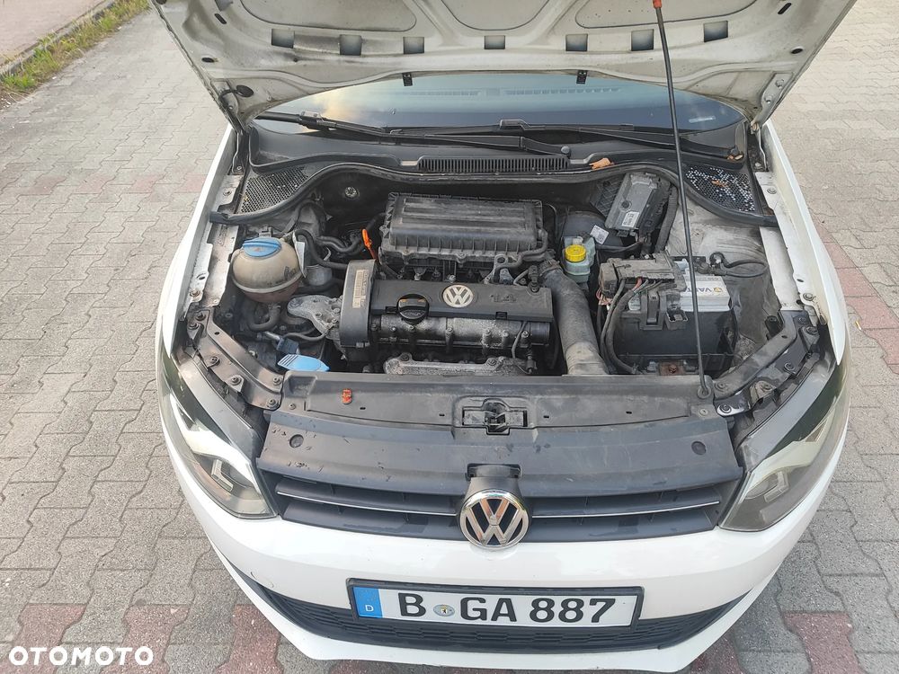 Volkswagen Polo 1.4 Comfortline - 40