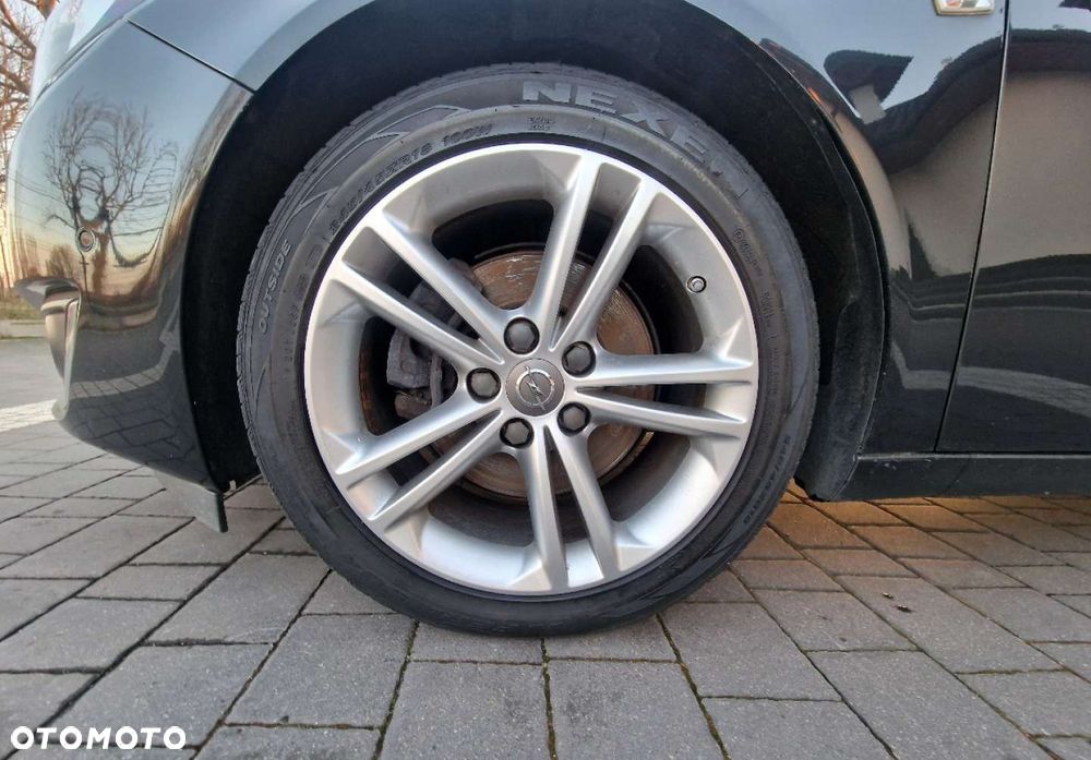Opel Insignia - 38