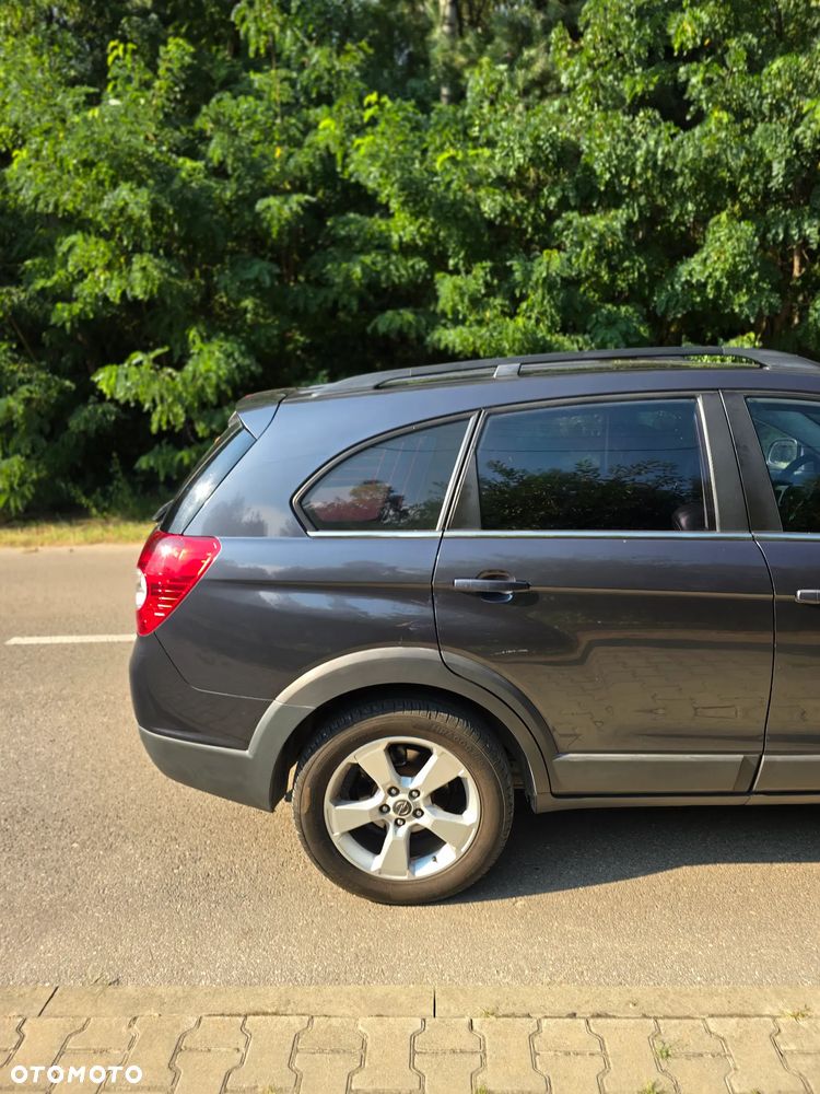 Chevrolet Captiva 2.4 4WD 7 Sitzer LT - 14