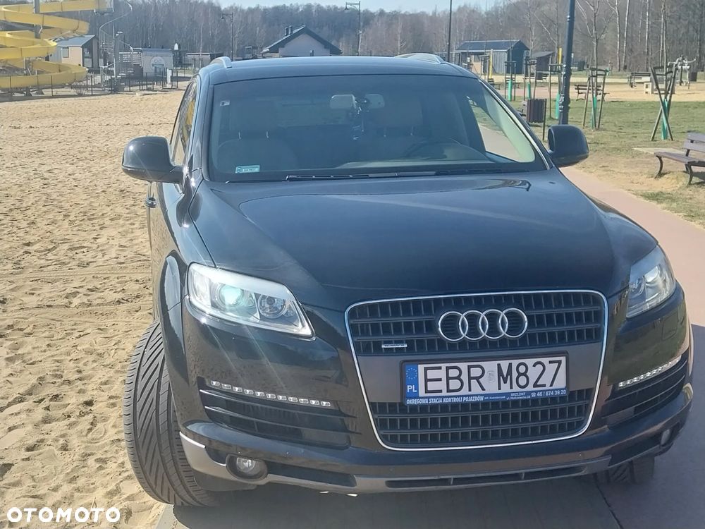 Audi Q7 - 7