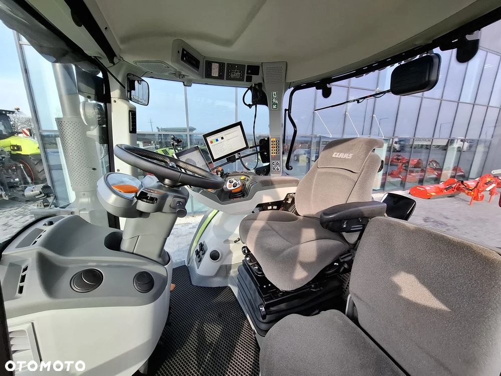 Claas ARION 530 CMATIC COMFORT - 12