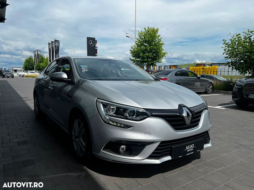 Renault Megane TCe Life - 23