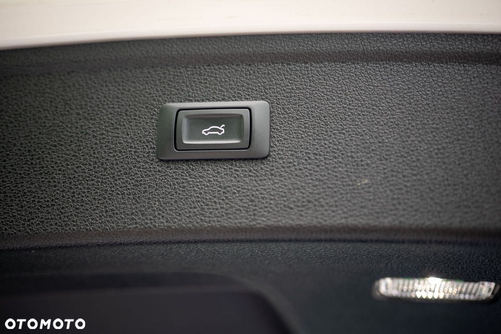 Audi Q5 50 TFSIe quattro S tronic S line - 11