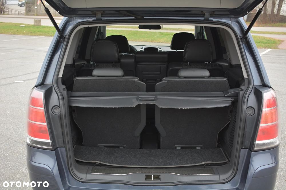 Opel Zafira - 26