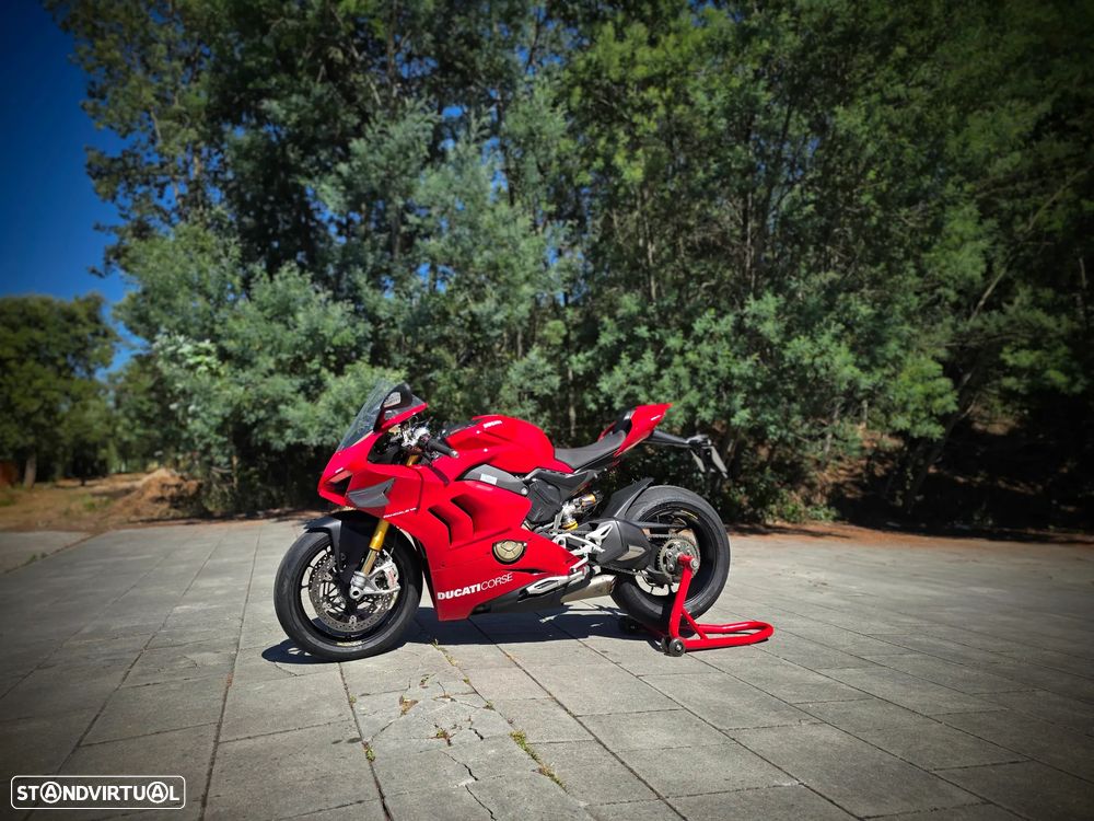 Ducati Panigale V4 S - 1