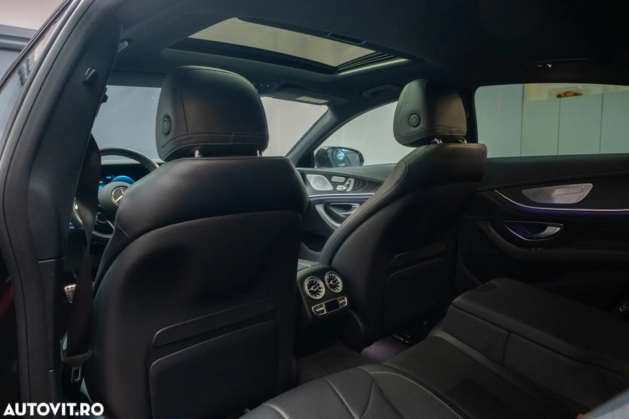 Mercedes-Benz CLS AMG 53 4MATIC Aut - 25